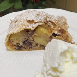 ЯБЛОЧНЫЙ ШТРУДЕЛЬ !