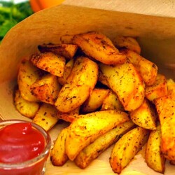 Картошка по-селянски с чесноком и травами: самый вкусный рецепт любимого блюда