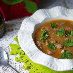 Похлебка из куриной печени с помидорами