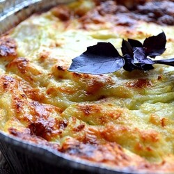 Запеканка из кабачков, курицы и сыра