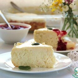 Творожная запеканка под сметанной заливкой