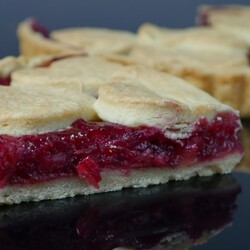 Пирог с вишней и яблоком - Школа кондитерского искусства