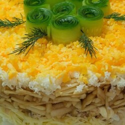 "Мимоза" - потрясающе вкусный, сочный и нежный салат.