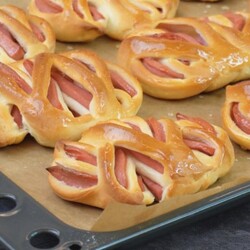 Каждый день пеку, а эти булочки чаще всего! Уж очень вкусные и на завтрак, и на перекус