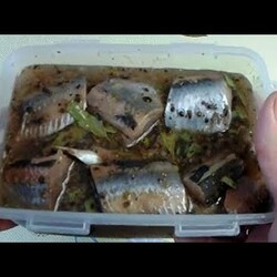 Малосольная селёдка, по Голландскому рецепту, в яблочном соке из пакета