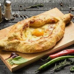 Хачапури из слоеного теста с сыром в духовке - 7 рецептов с пошаговыми фото