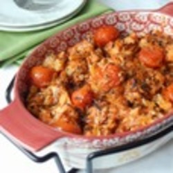 Тилапия, запеченная с овощами