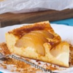 Творожная запеканка с грушей и карамелью