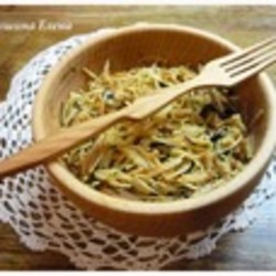 Вермишель с орехово-соевой заправкой