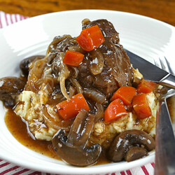 Tender Slow Cooker Beef Cheeks