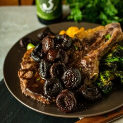 Red Wine Sauce for Steaks