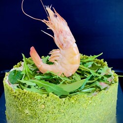 Чизкейк с креветками и крабовыми палочками