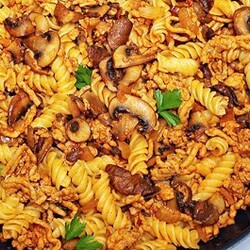 Russian Style Macaroni/Makaroni Po-Flotski (Макароны по-флотски)