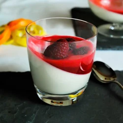 Traditional Italian Panna Cotta with Raspberries