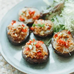 Stuffed Mushrooms with Garlic Sauce