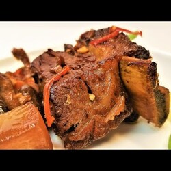 Говяжьи ребрышки в Корейском стиле. Рецепт Димы Кулинахера. Short Beef Ribs Korean Style. Eng Sub