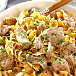 Slow Cooker Beef Stroganoff
