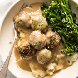 Swedish Meatballs (homemade Ikea Meatballs)
