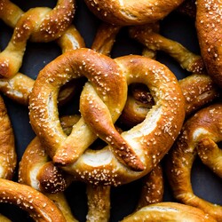 Easy Homemade Soft Pretzels - Sally's Baking Addiction
