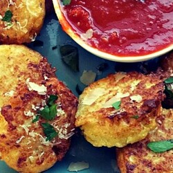 10 Best Crispy Cauliflower Cakes