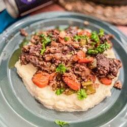 Dutch Oven Beef Bourguignon | Recipeish | Gustus Vitae