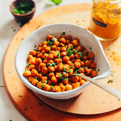 Actually Crispy Baked Chickpeas - VEGAN