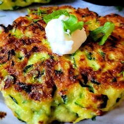 Cheesy Zucchini Fritters with Garlic and Dill - Daily Yum
