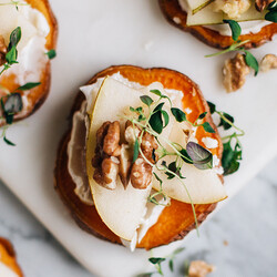 Sweet Potato Crostini w/ Cheese, Pear & Thyme » TUULIA