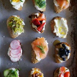 Ricotta Crostini Party