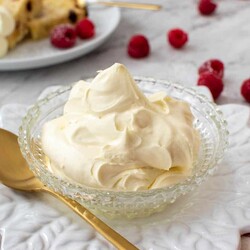 15 Minute Mascarpone Cream