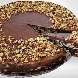 Простой шоколадный торт без выпечки