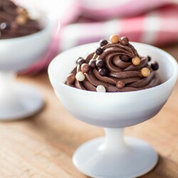 Eggless Chocolate Mousse Recipe