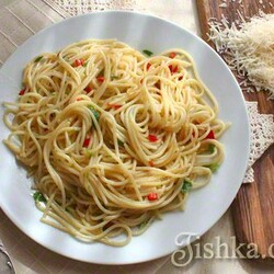 Спагетти алио-олио с лимоном