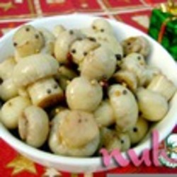 Маринованные шампиньоны на закуску