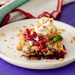 Крамбл из замороженных ягод