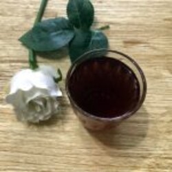 Быстрая настойка из компота: вишневого, клубничного, яблочного и т.д.