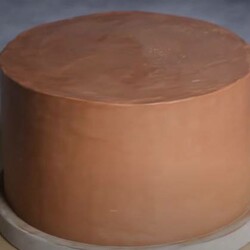 Шоколадный крем чиз для выравнивания торта