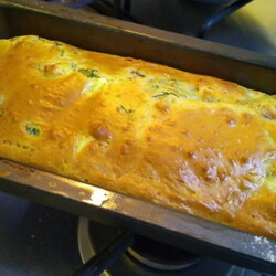 Коли хочеться пиріжків, а часу на приготування немає, рятує цей простий рецепт: швидко і смачно