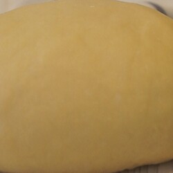 Заварное тесто для пельменей и вареников.