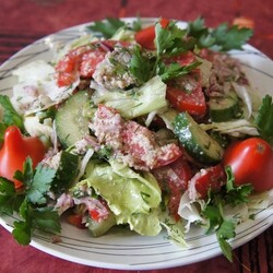 Салат из свежих овощей "Глехурад"