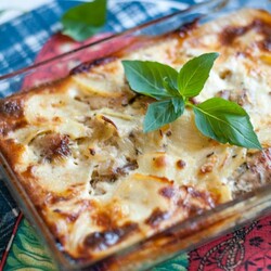 Картофель, запеченный с курицей