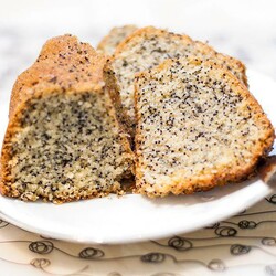 Манник с маком