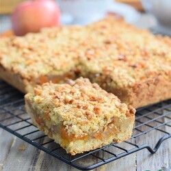 Постный апельсиновый пирог с яблоками