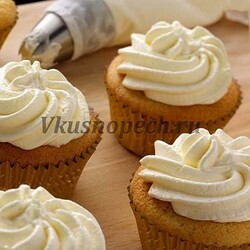 8 лучших рецептов кремов для торта, которые хорошо держат форму