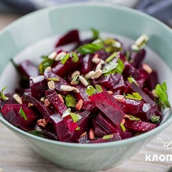 Салат з буряка з ароматною олією за рецептом Євгена Клопотенка