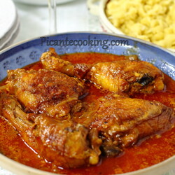 Паприкаш з курки (Paprikás Csirke)