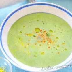 Суп із зеленого горошку