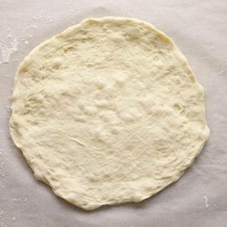 Тесто на воде без дрожжей с яйцами для пиццы в духовке - простой и вкусный рецепт с фото