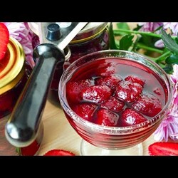 Клубничное варенье ☆ СЕКРЕТ приготовления красивого и вкусного варенья