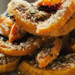 Тыква запеченная в духовке с сыром и тимьяном, запеченная тыква, тыква запеченная в духовке, запеченная тыква рецепт, тыква запеченная с сыром